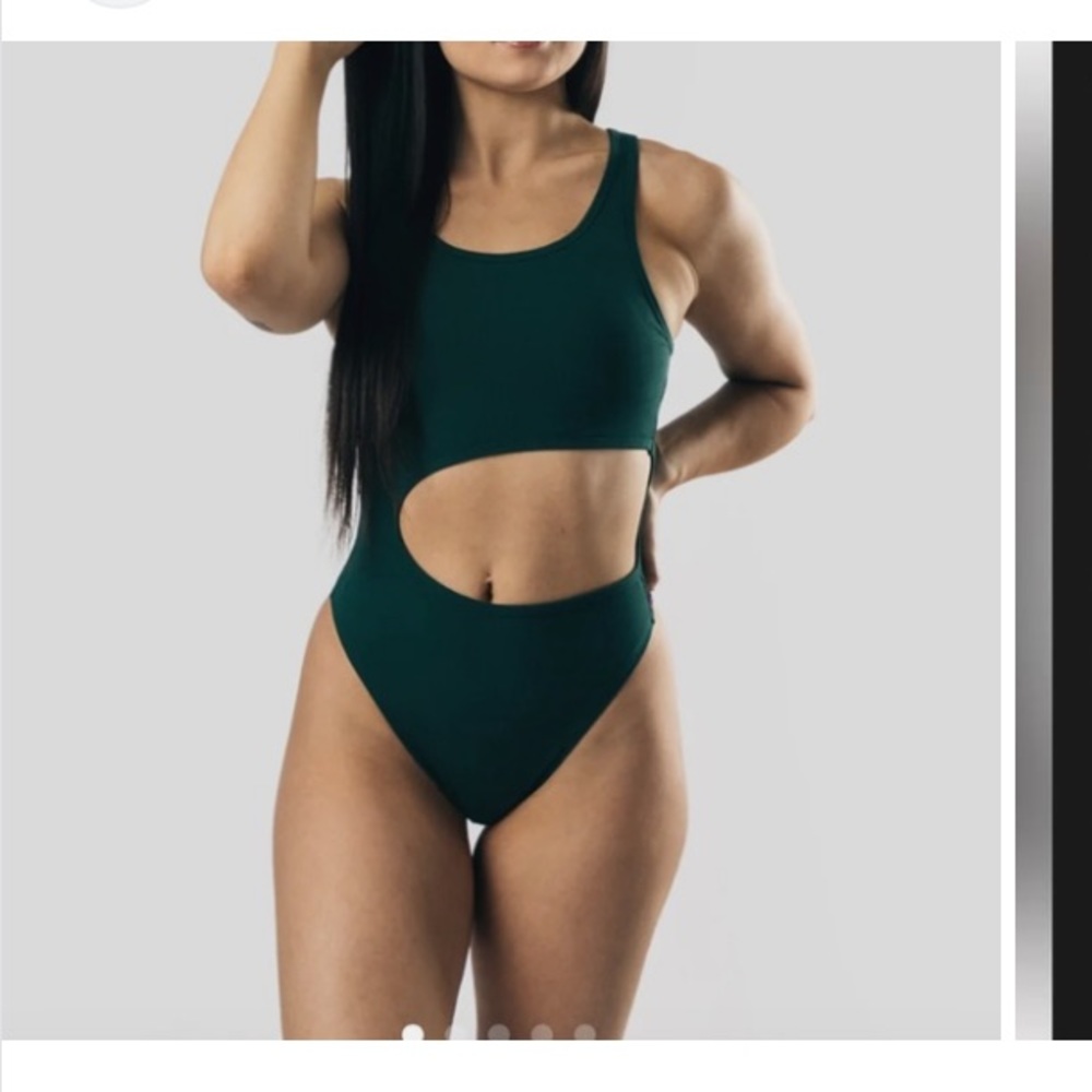 ALPHALETE NEW BODYSUIT